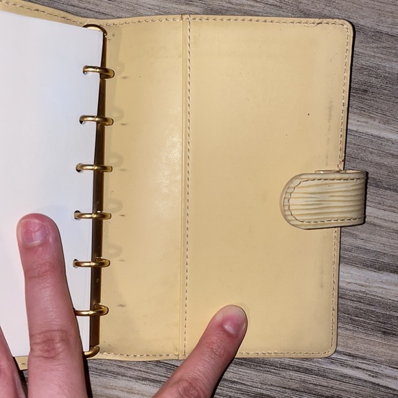 Louis Vuitton Pastel Yellow Epi Agenda PM✨ - Picture 5 of 7